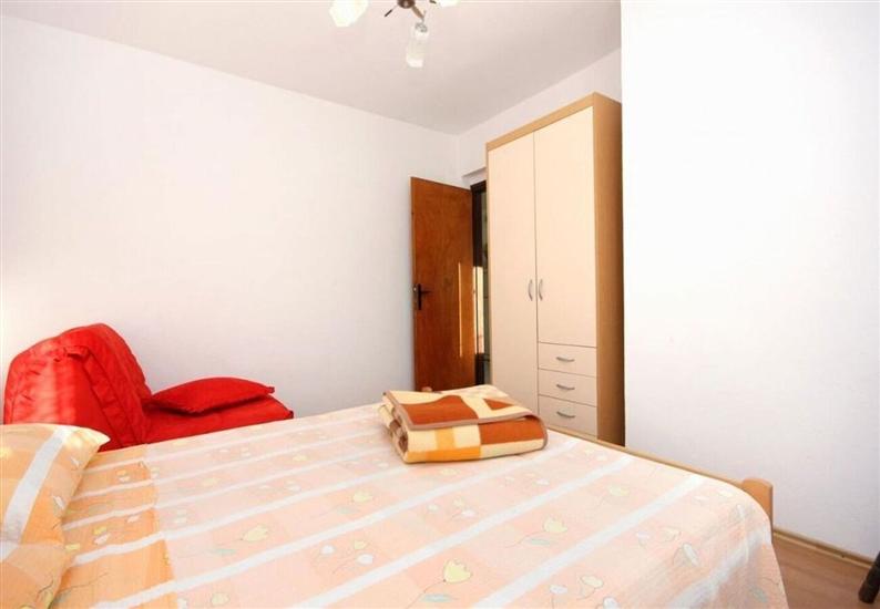 Apartment A1, for 8 persons