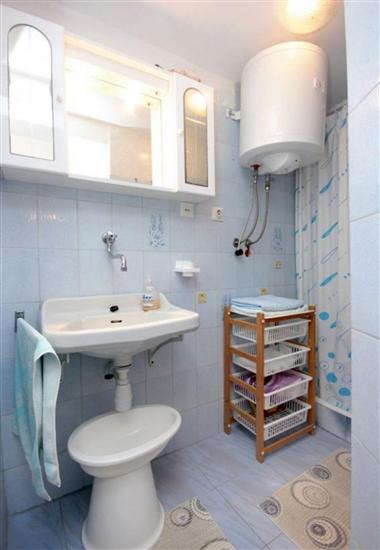 Apartment A1, for 8 persons