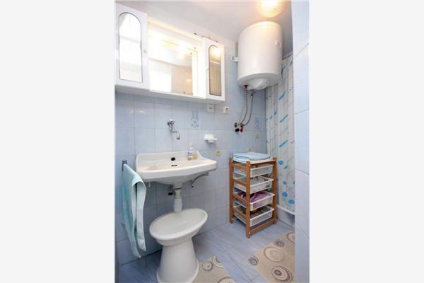 Apartment A1, for 8 persons