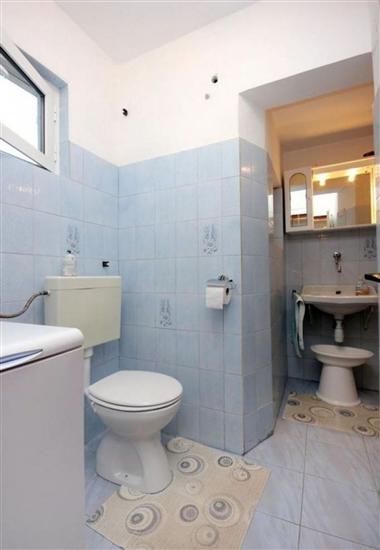 Apartment A1, for 8 persons