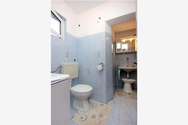 Apartment A1, for 8 persons