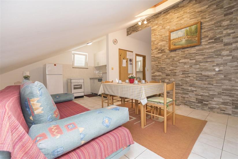 Apartment A5, for 3 persons