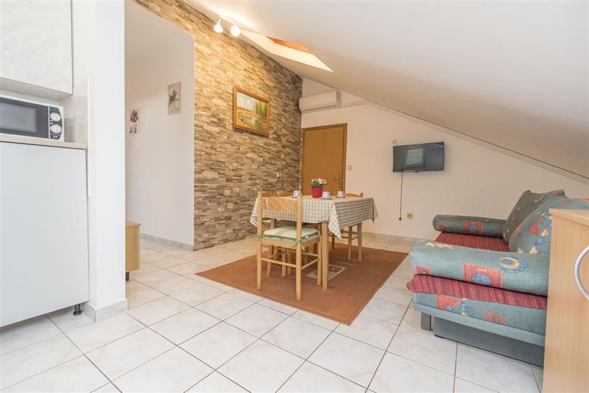 Apartment A5, for 3 persons