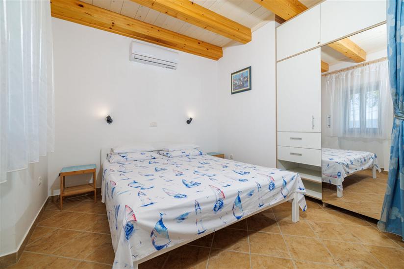 Apartment A2, for 3 persons