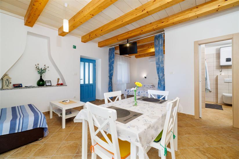 Apartment A2, for 3 persons