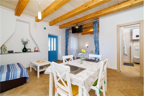 Apartment A2, for 3 persons