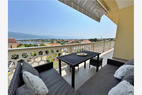 Apartment A1, for 6 persons