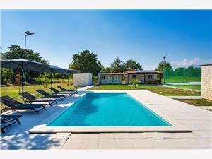 House RELAX sa teniskim terenom Posedarje, Remote cottage, Size 80.00 m2, Accommodation with pool