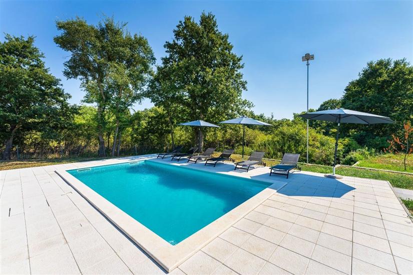 Kuća za odmor Relax with pool and private tennis court