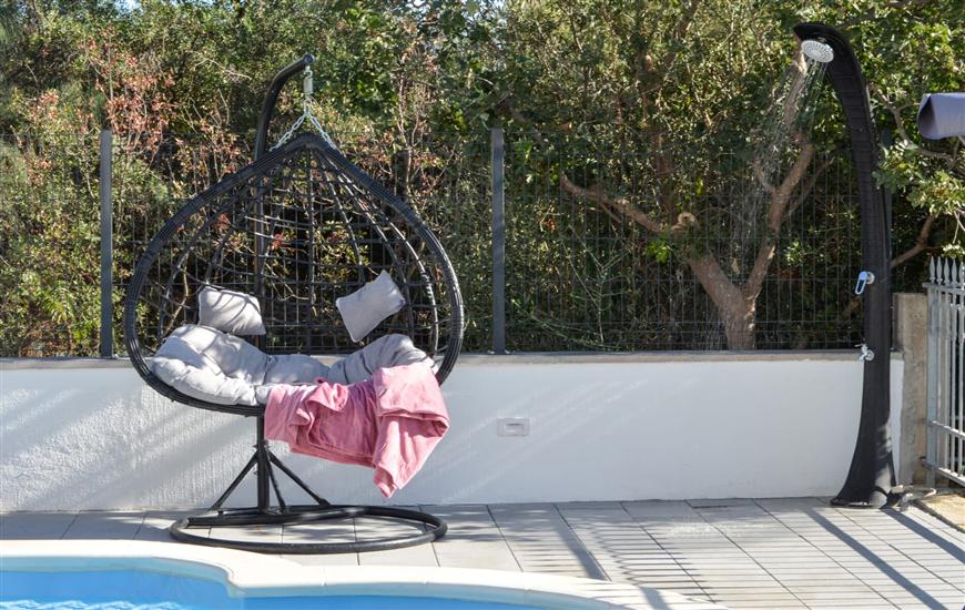 Hiša DD with heated pool