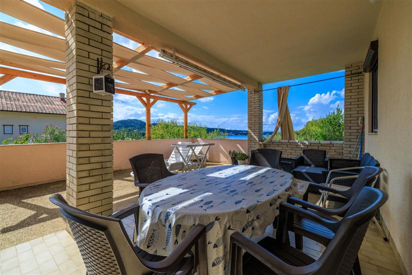 Apartment A1, for 8 persons