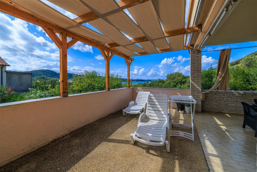 Apartment A1, for 8 persons