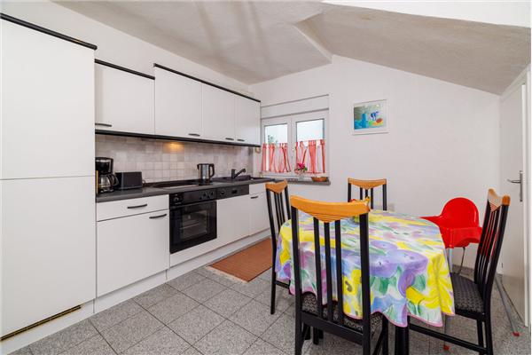 Apartment A2, for 5 persons