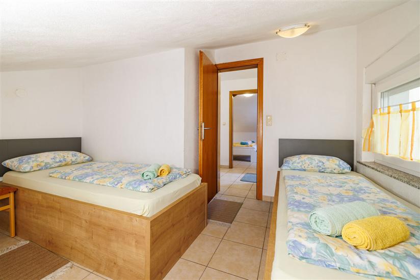 Apartment A4, for 7 persons