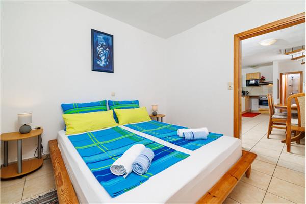 Apartment A4, for 7 persons