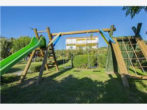 Apartments Boza Lopar - island Rab, Size 130.00 m2, Airline distance to town centre 80 m