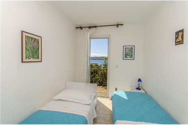 Apartment A1, for 6 persons