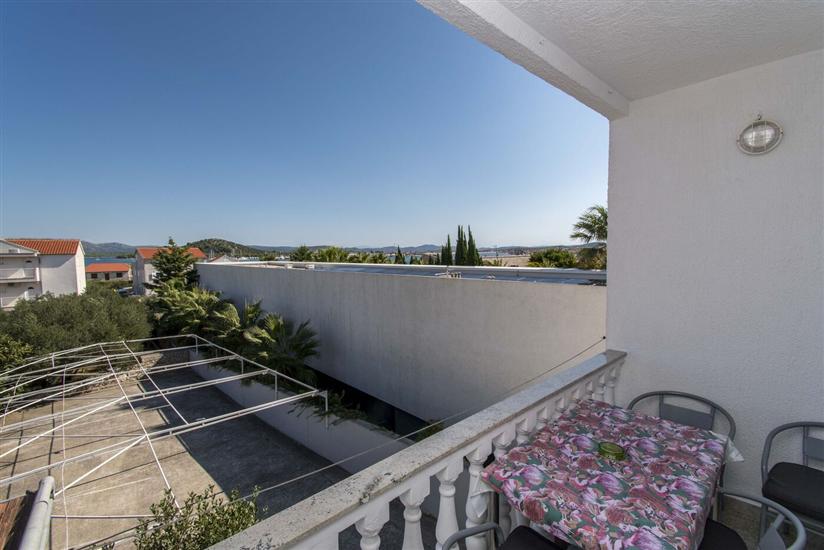 Apartment A4, for 4 persons