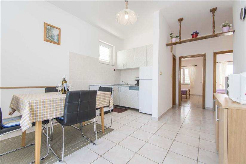 Apartment A4, for 4 persons