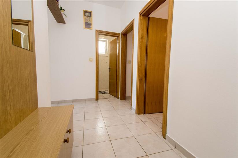 Apartment A4, for 4 persons