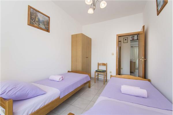 Apartment A4, for 4 persons