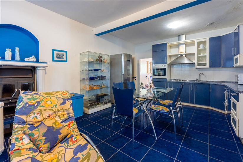 Apartment A2, for 6 persons