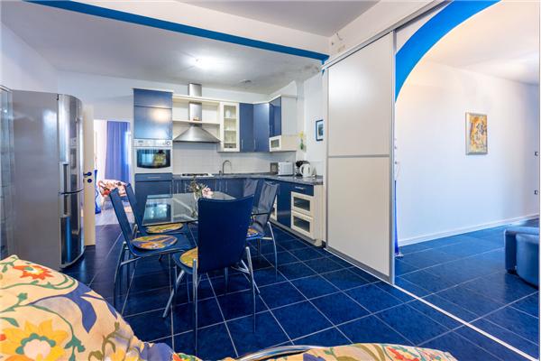 Apartment A2, for 6 persons