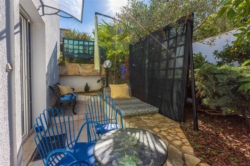 Apartment A2, for 6 persons