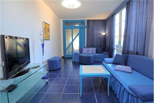 Apartment A2, for 6 persons