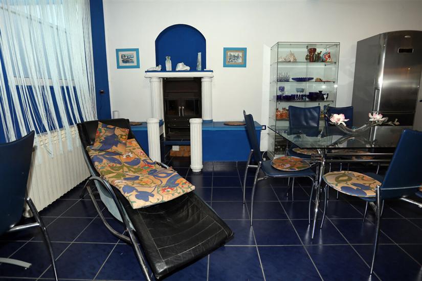 Apartment A2, for 6 persons