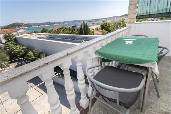 Apartment A6, for 5 persons