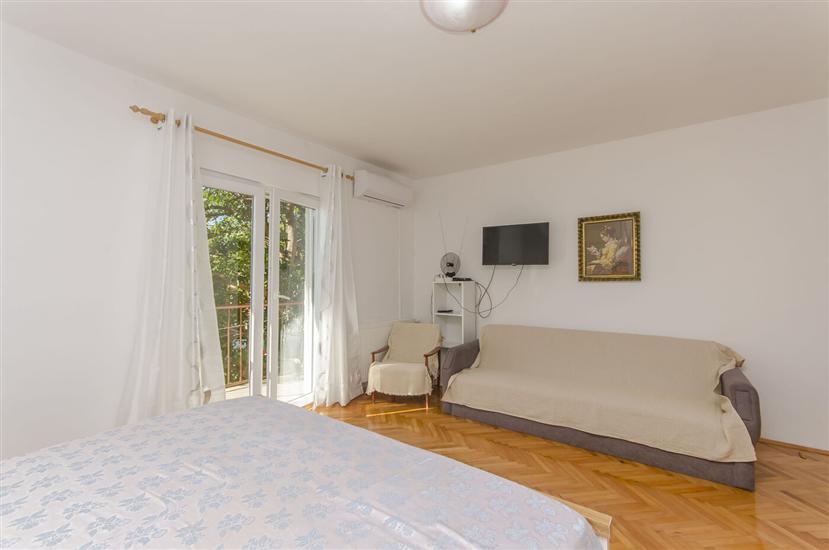 Apartment A2, for 3 persons