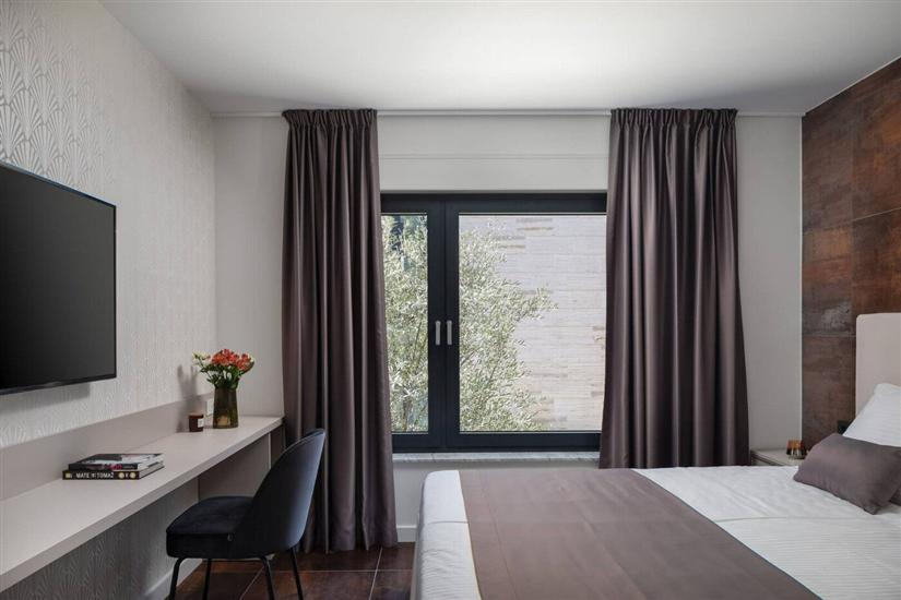 House K1, for 12 persons