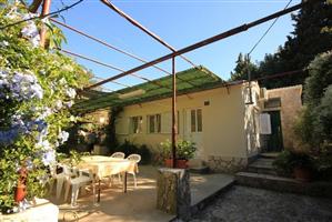 House - Vis - island Vis