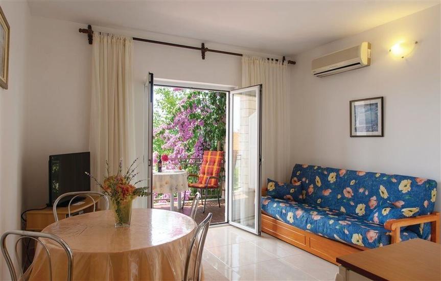 Apartment A2, for 3 persons