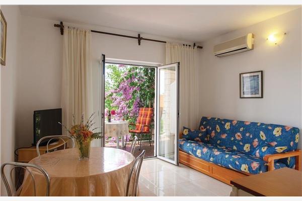 Apartment A2, for 3 persons