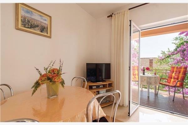 Apartment A2, for 3 persons