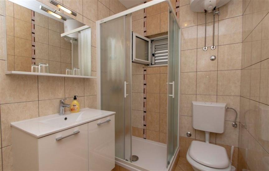 Apartment A2, for 3 persons