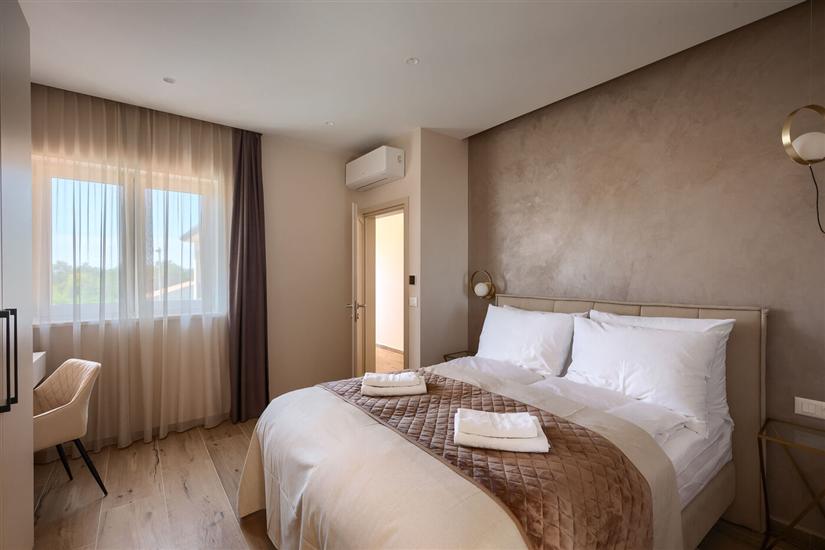 House K1, for 8 persons