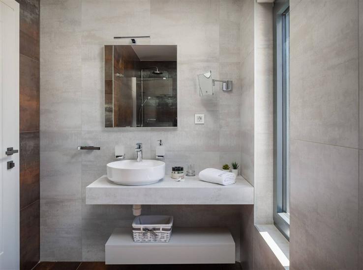 House K1, for 12 persons