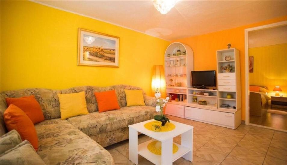 Apartment A1, for 4 persons