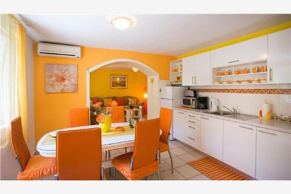 Apartment A1, for 4 persons