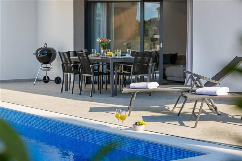 Apartment A1, for 5 persons