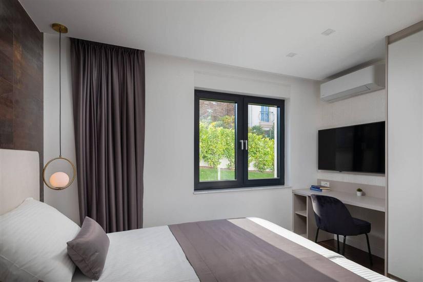 Apartment A1, for 5 persons