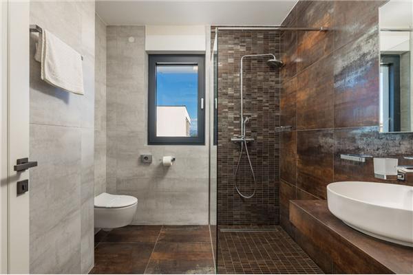 Apartment A1, for 5 persons