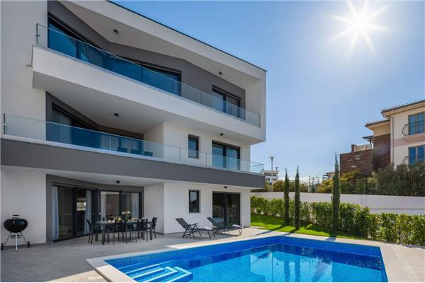 Apartment A1, for 5 persons