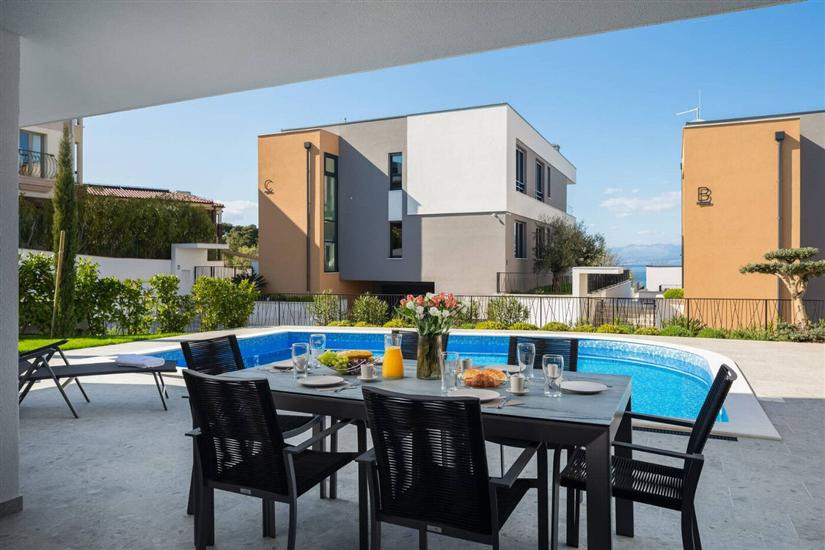 Apartment A1, for 5 persons