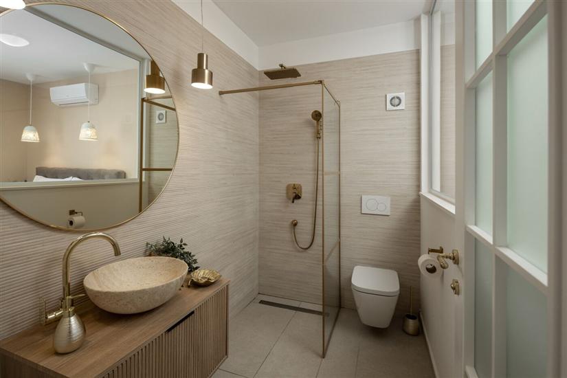 House K1, for 8 persons