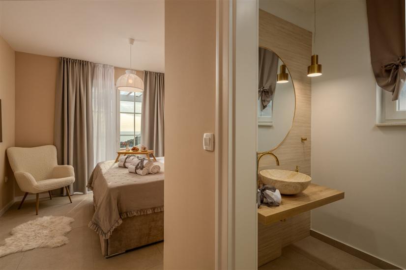 House K1, for 8 persons