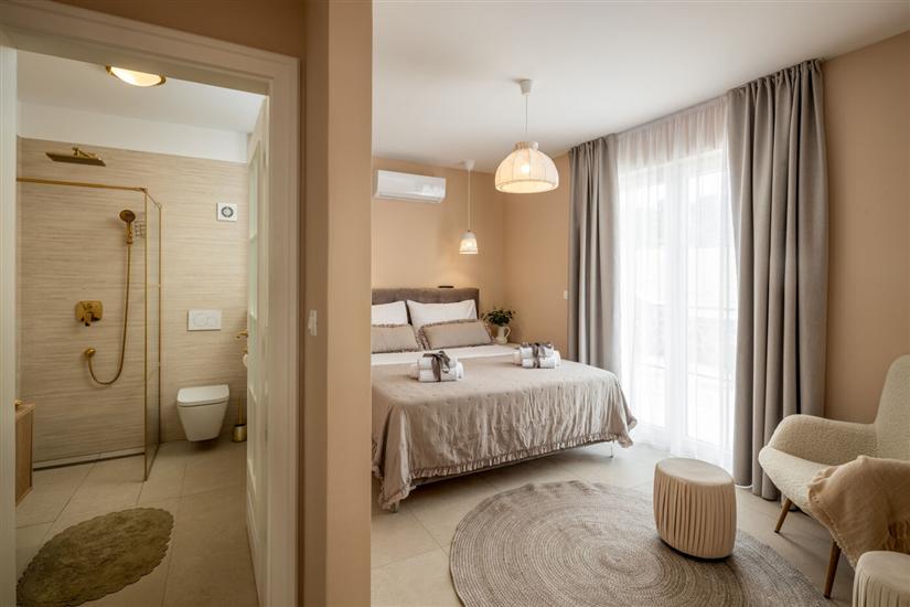 House K1, for 8 persons